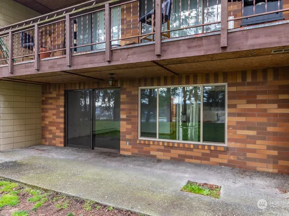51 NW Columbia Drive #103, Oak Harbor, WA 98277