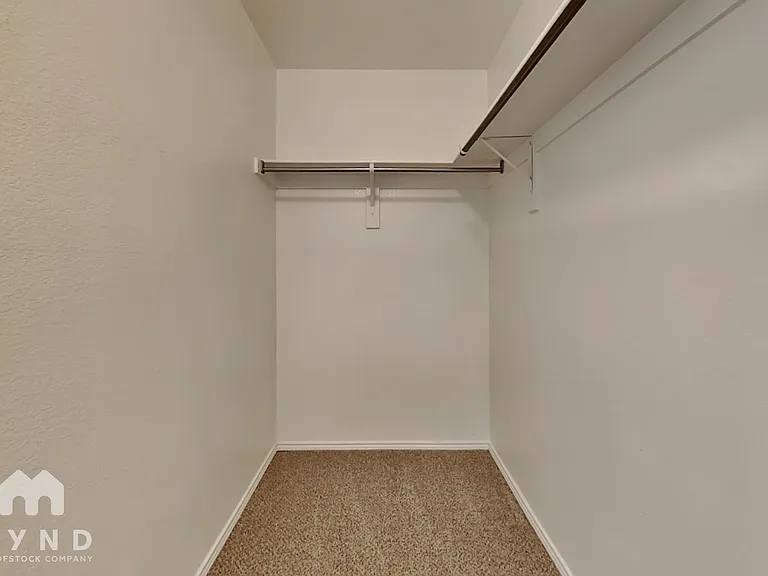 8916 Chisholm Trl — Photo 10