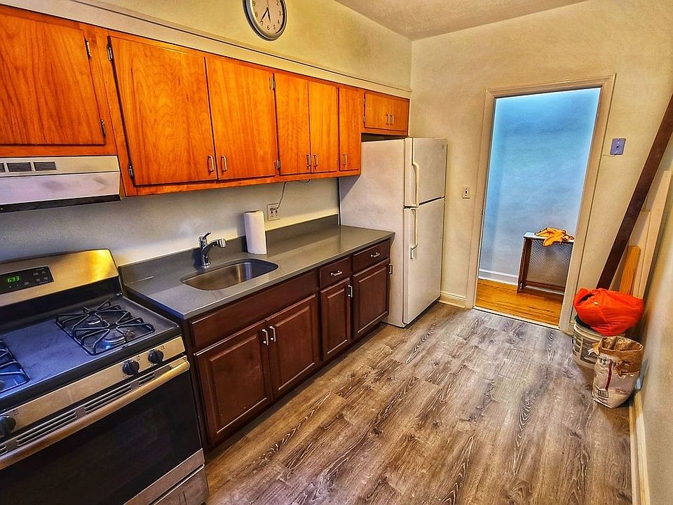 1st image of 32-21 34th St #2B