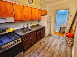 32-21 34th St #2B, Astoria, NY 11106