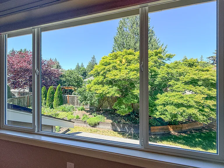 23512 NE 19th Dr — Photo 35