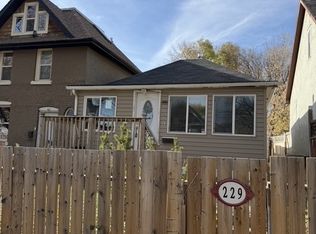 229 I Avenue N, Saskatoon, SK S7L 2G3
