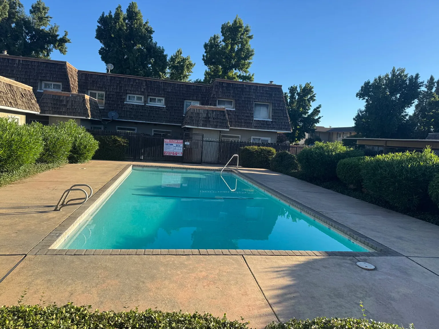 2 bed, 1.5 bath, 972 sqft, $1,700 — Photo 4