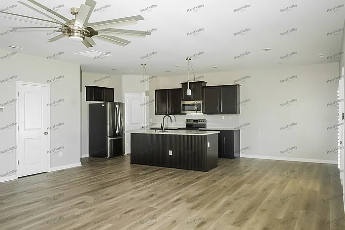 2540 Mable Ln — Photo 5