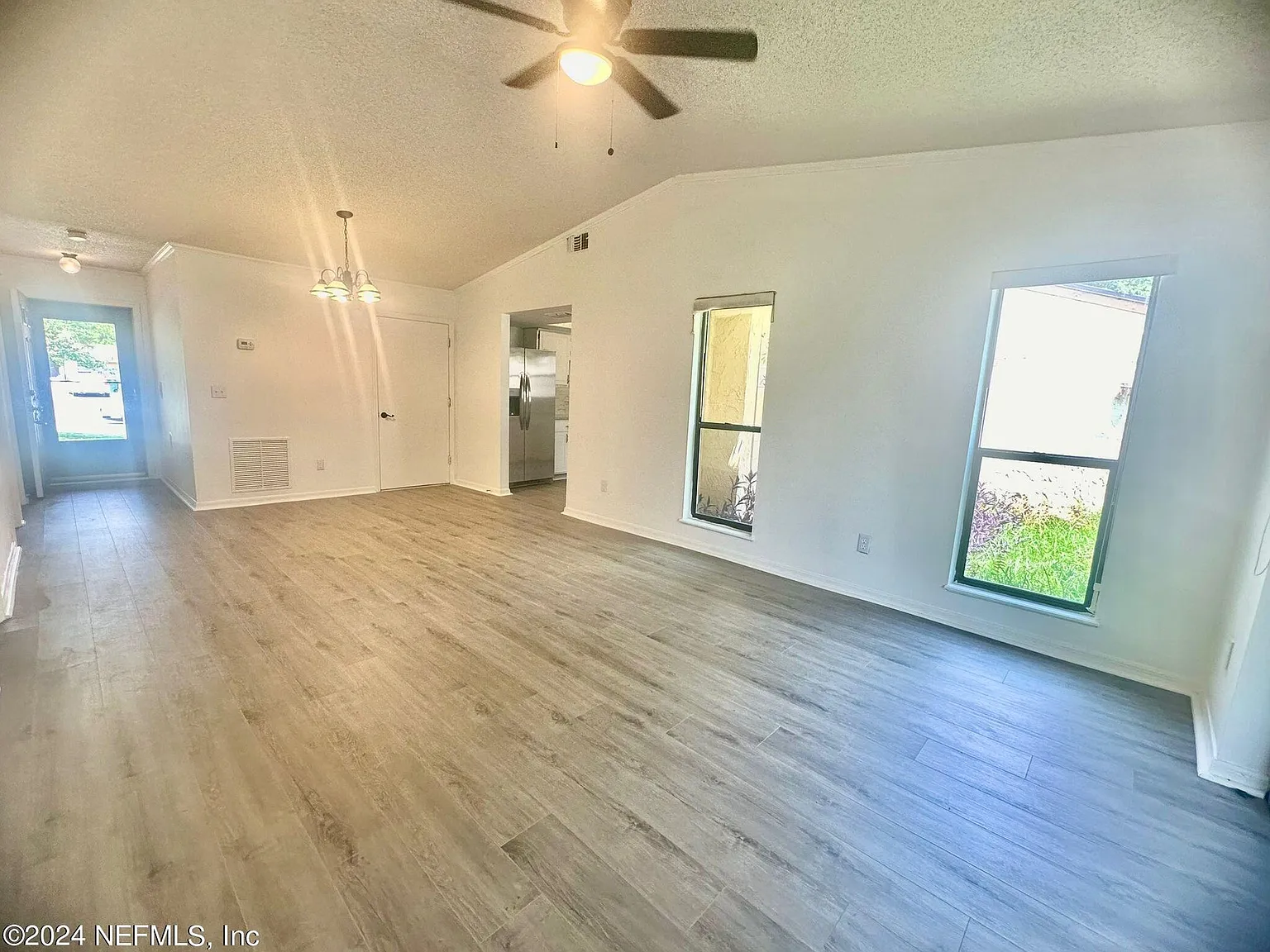 2 bed, 985 sqft, $1,700 — Photo 4