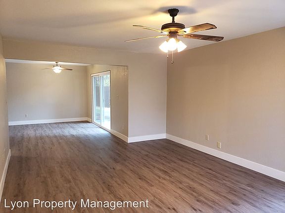 3rd image of 2413 Cottage Dr