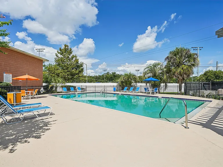 Liv Apartments — Photo 19
