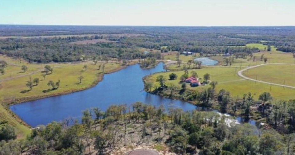 1st image of Horseshoe Lake Rnch