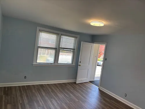 242 E Avon Rd #1 Photo 1
