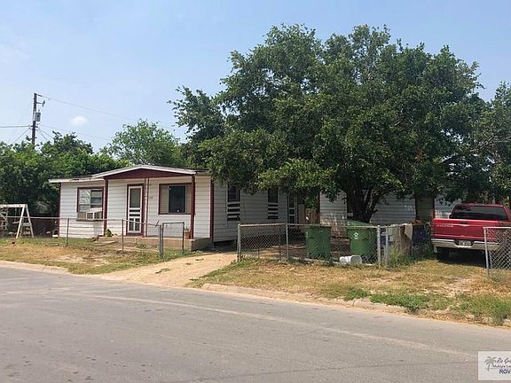 3rd image of 2747 Elena St