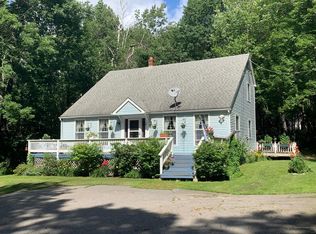 2116 Carmel Rd N, Newburgh, ME 04444