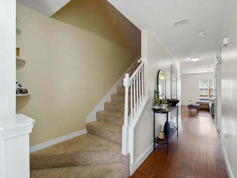 503 Sullivan St NW #F — Photo 23