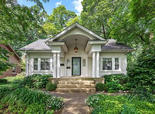 4916 Seeley Ave, Downers Grove, IL 60515