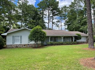 207 Foxfire Dr, Dothan, AL 36301