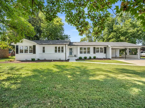 210 Grandview Dr, Murfreesboro, TN 37130