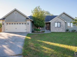 3725 SE 34th St, Topeka, KS 66605