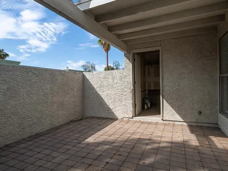 765 N Arrowhead Dr #1 — Photo 11