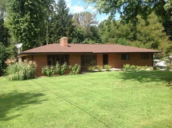 130 Outerview Dr, Xenia, OH 45385