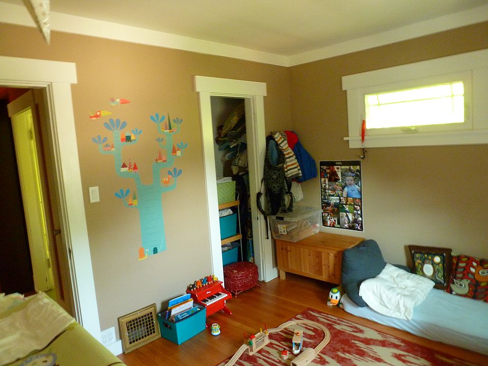 1st image of 208 Percival St NW