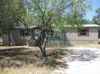 2nd image of 146 Legend Oaks Dr
