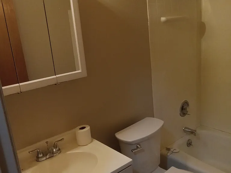43008 Emerald Dr #1B — Photo 9