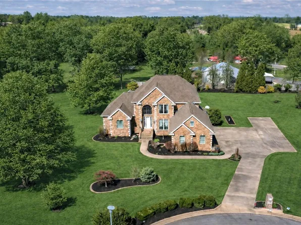 645 N Riding Ridge Ln, Fayetteville, AR 72704