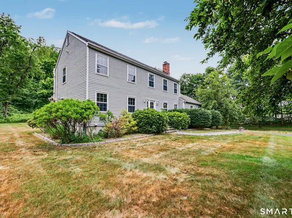 567 Danbury Road, Wilton, CT 06897