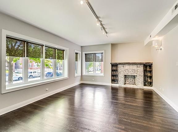 5th image of 4037 W Nelson St Unit 1