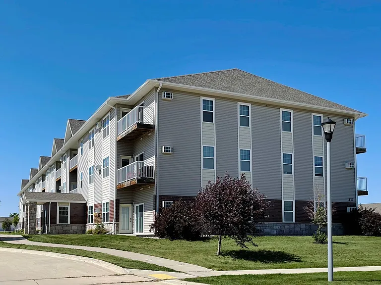 Willow Brooke Lodge Apartments — Photo 20