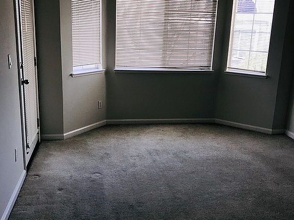 5th image of 868 Lake McClure Dr