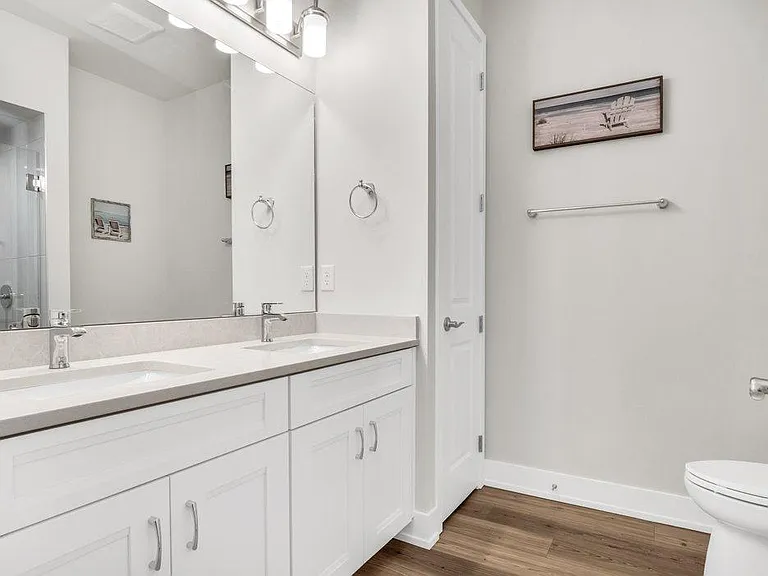 12976 Pembroke Dr — Photo 21