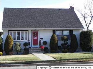 615 Huguenot Ave, Staten Island, NY 10312