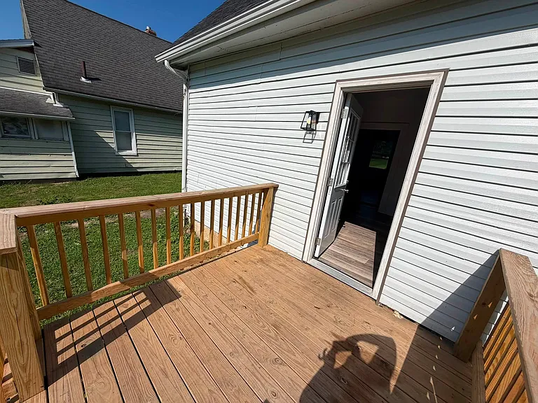 841 Moxahala Ave — Photo 2