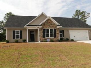 502 Wood Valley Ln, Raeford, NC 28376