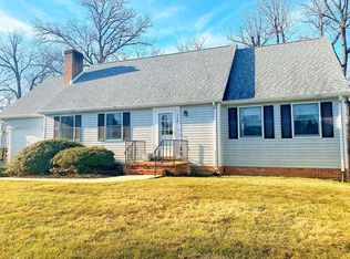 562 Fenway Dr, Charles Town, WV 25414