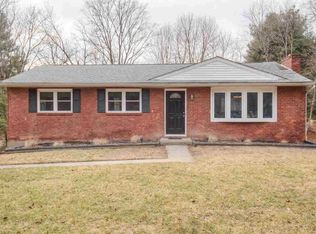 23 Martin Rd, Pleasant Valley, NY 12569