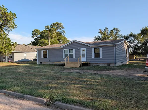 751 W Broadway St, Stafford, KS 67578