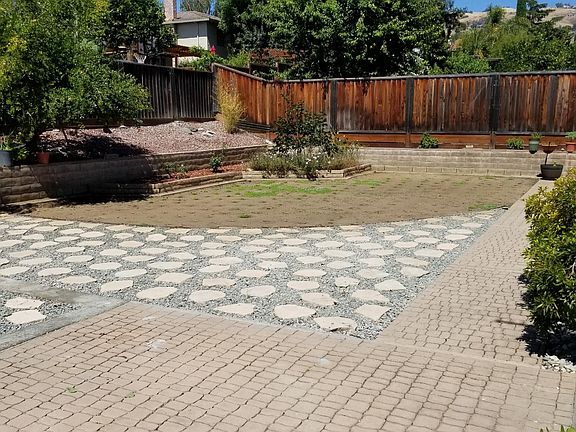 2nd image of 3371 Quesada Dr