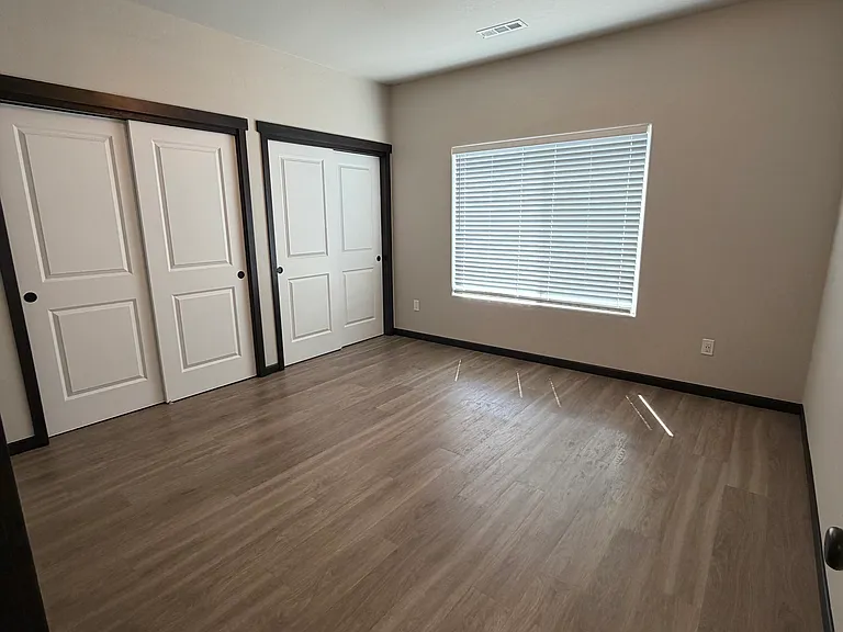5810 Midland Ln — Photo 12