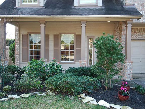 2nd image of 3707 Hawkins Ct