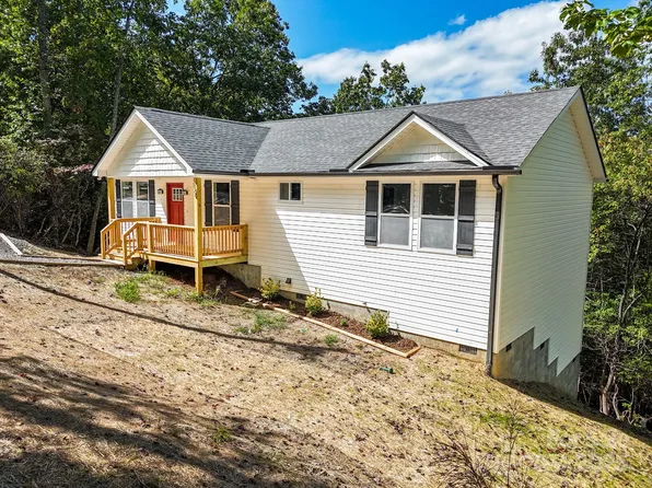124 Erwin Hill Dr, Etowah, NC 28729