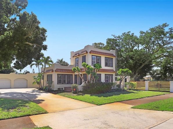 Fort Myers Country Club Golf Course Fort Myers Real Estate 6 Homes For Sale Zillow