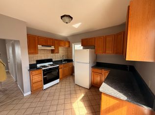 506 Alden St #3, Fall River, MA 02723