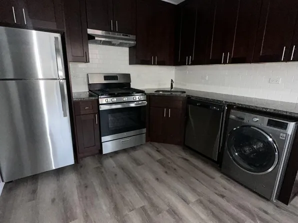 725-27 Saint Johns Ave #13, Highland Park, IL 60035