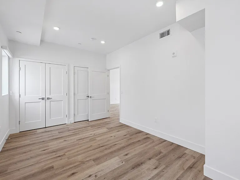 The Bay Apartment Homes — Photo 62