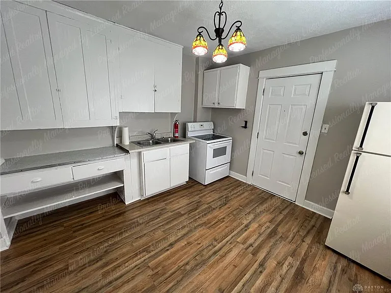 614 S Smithville Rd — Photo 14