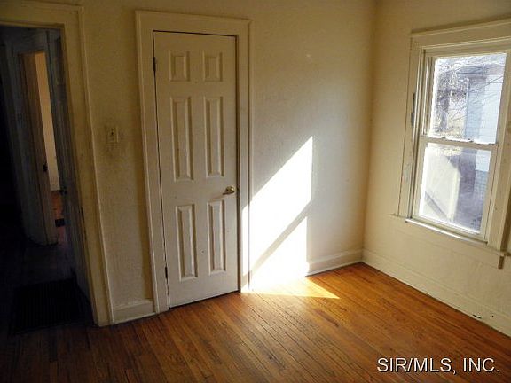 5th image of 3329 Market Ave