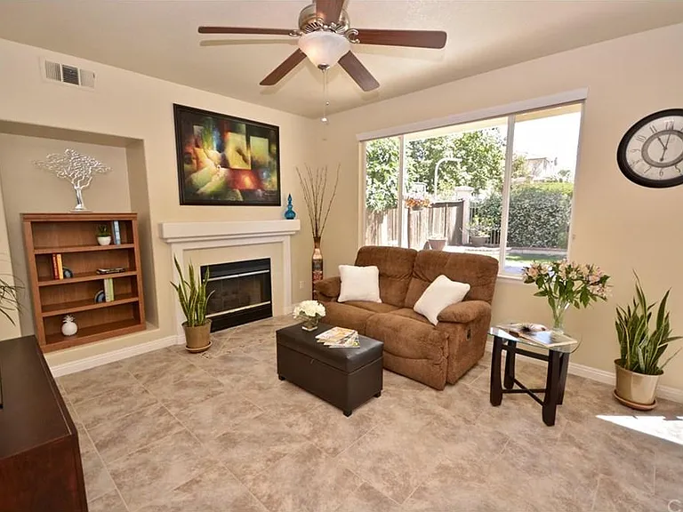 42976 Corte Davila — Photo 11