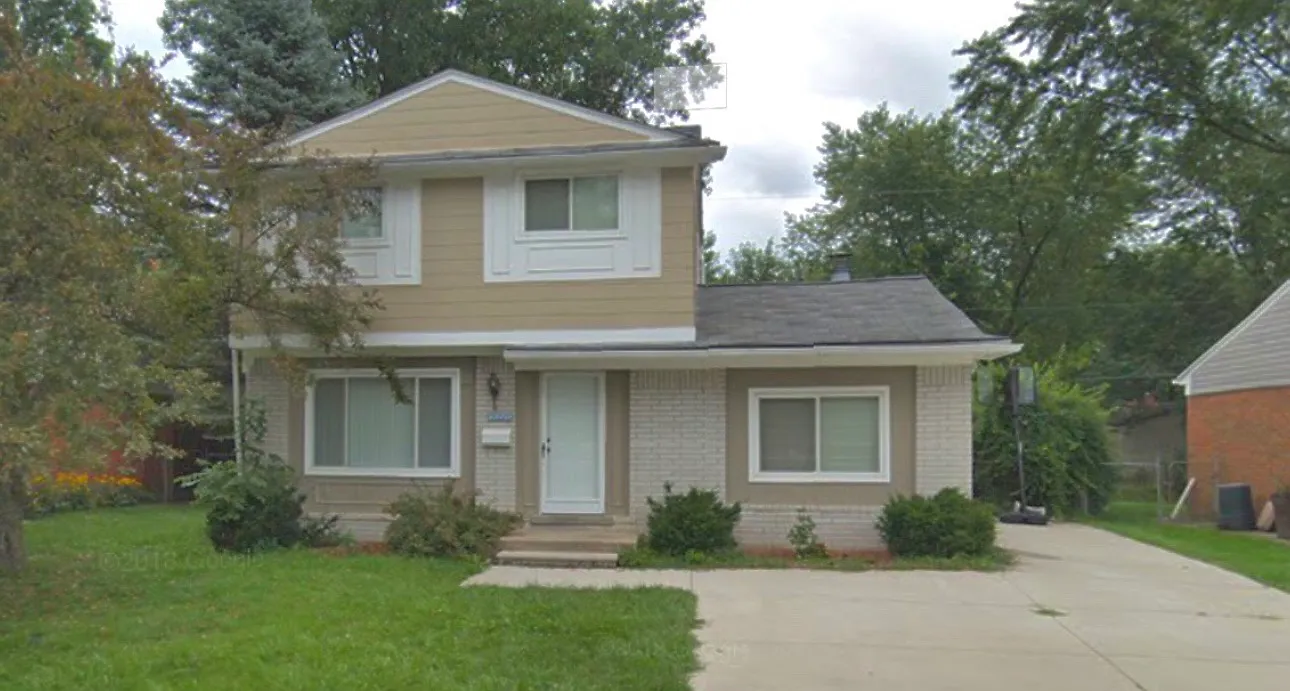 23210 Purdue Ave photo 1