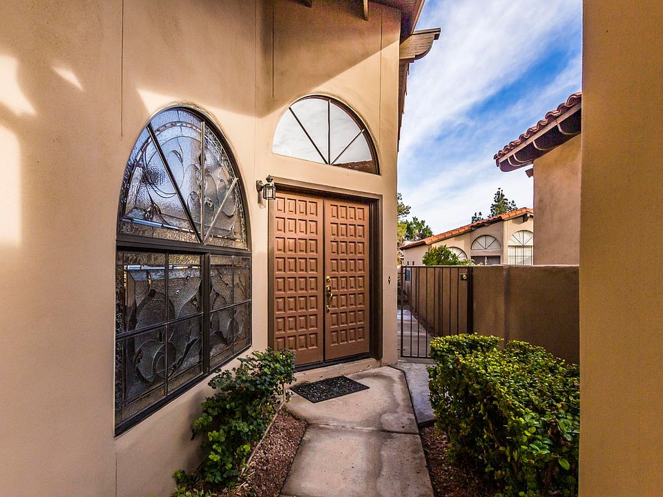 1st image of 4048 E Lupine Ave